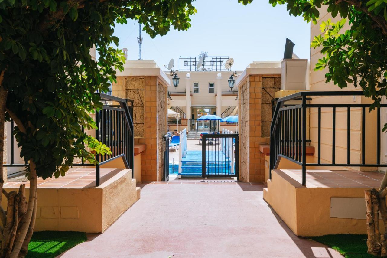 Amazing Renovated Pool View Apt, Aircon, 2 Min To Fanabe Beach أذيخي المظهر الخارجي الصورة